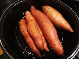 蒸红薯的做法 步骤2