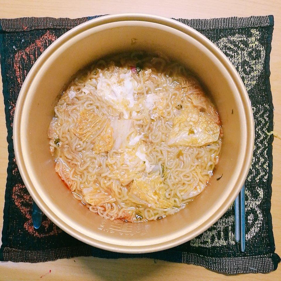 满足食欲的深夜秘密 森系浓香泡面