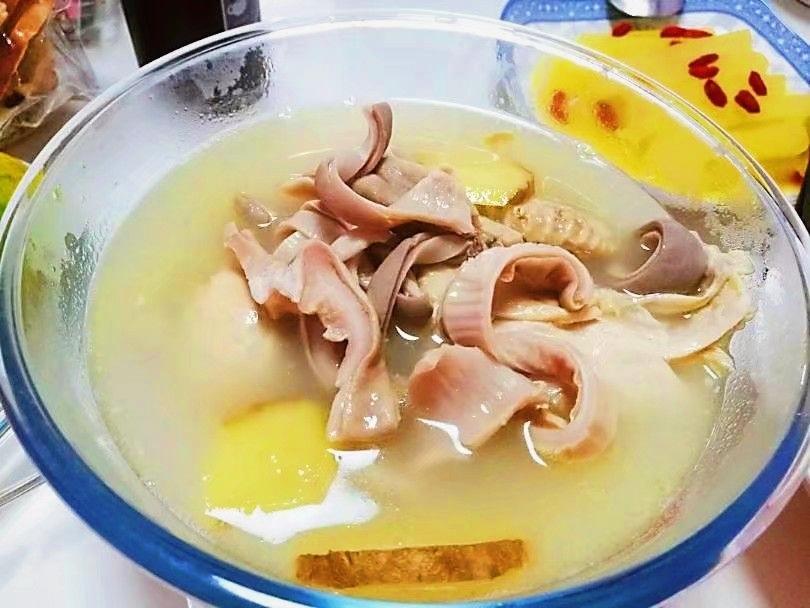 胡椒猪肚排骨汤