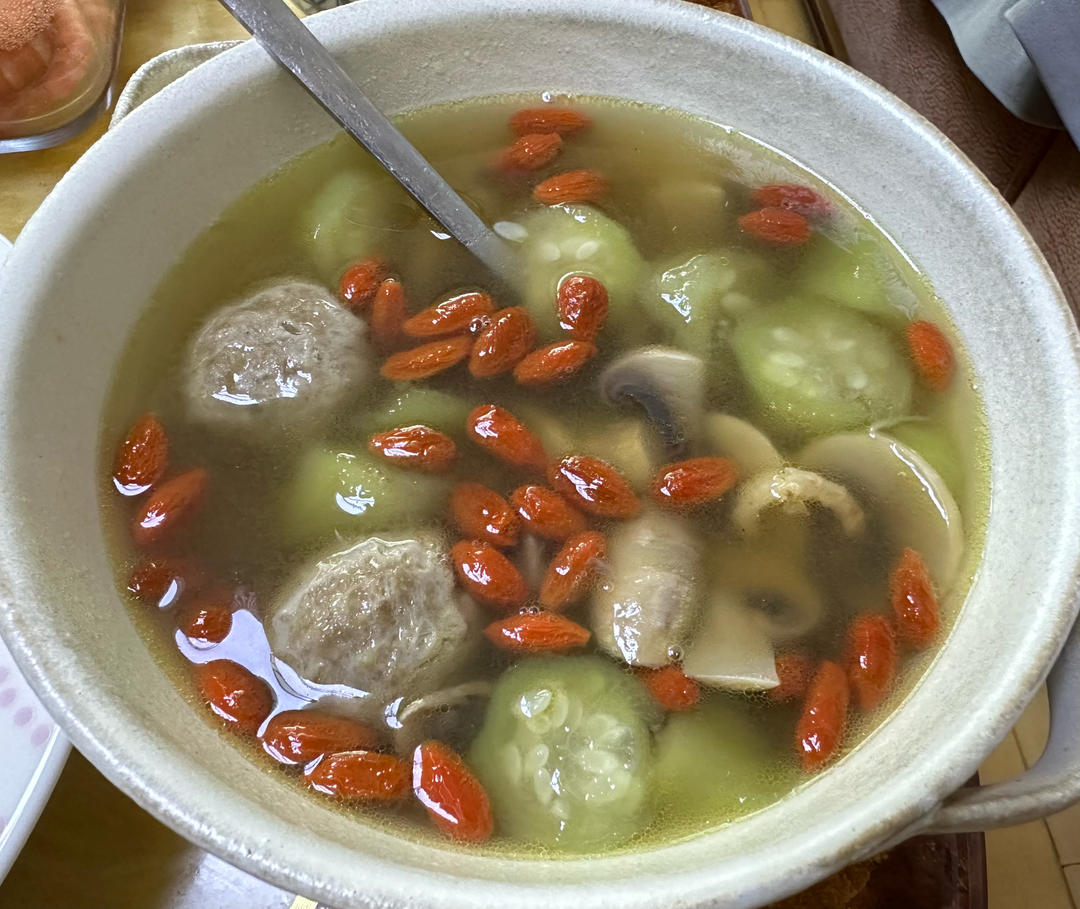 【消暑降火】丝瓜口蘑腐皮汤