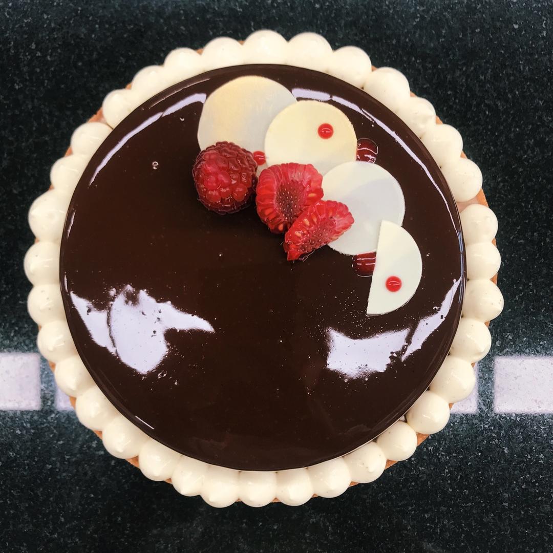 法式巧克力慕斯球球（含巧克力淋面、意式奶冻、芭菲和巧克力海绵底）