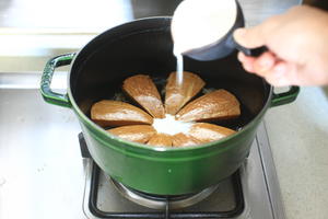 奶香焗南瓜——staub珐琅铸铁锅的做法 步骤6
