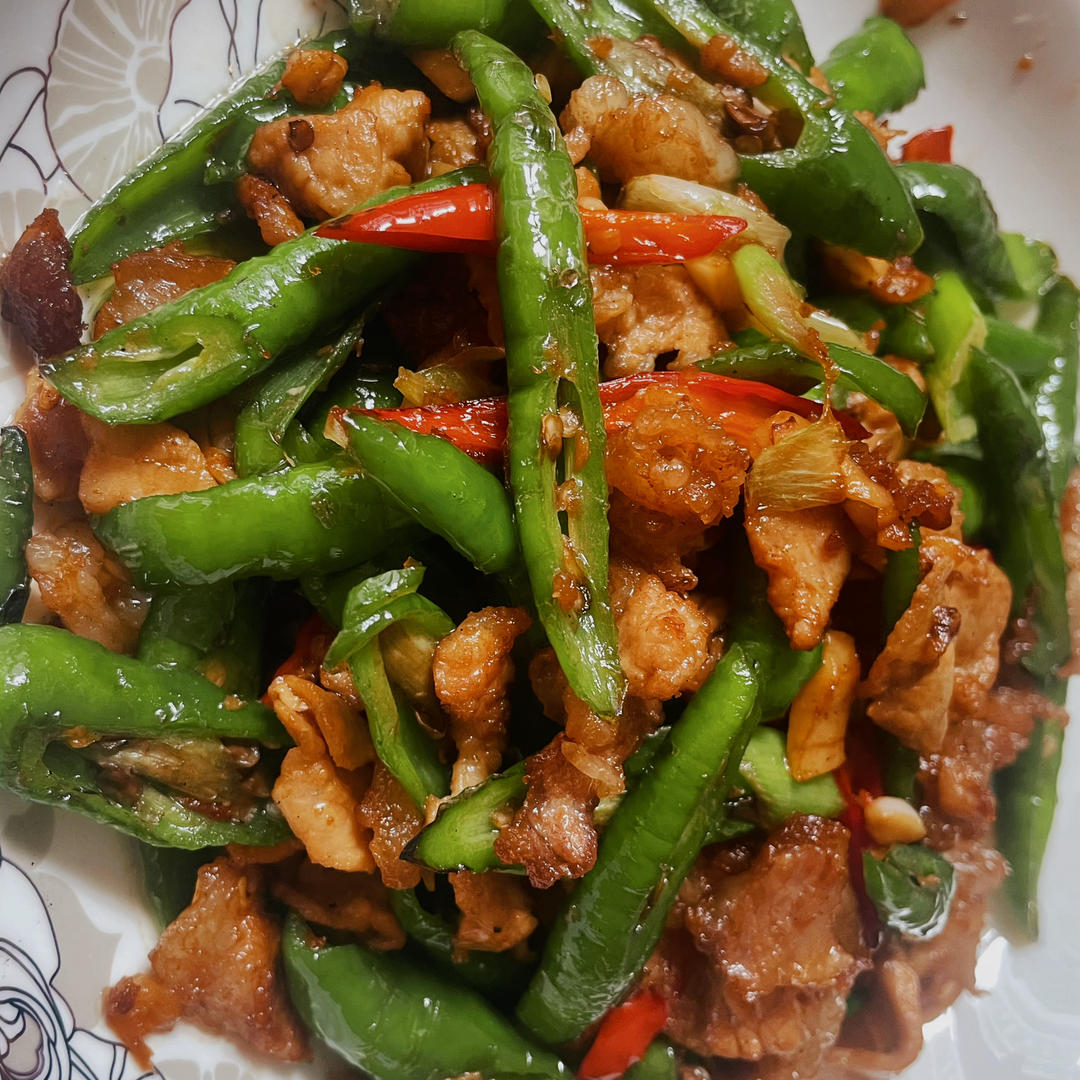 厨师长教你：“小炒肉”的家常做法，家常味很浓郁，先收藏起来