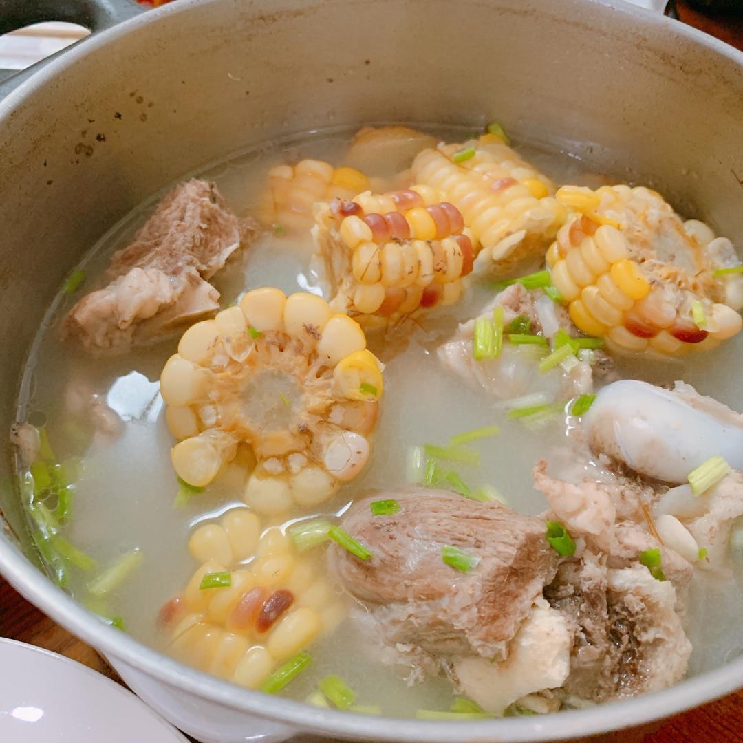 排骨玉米汤