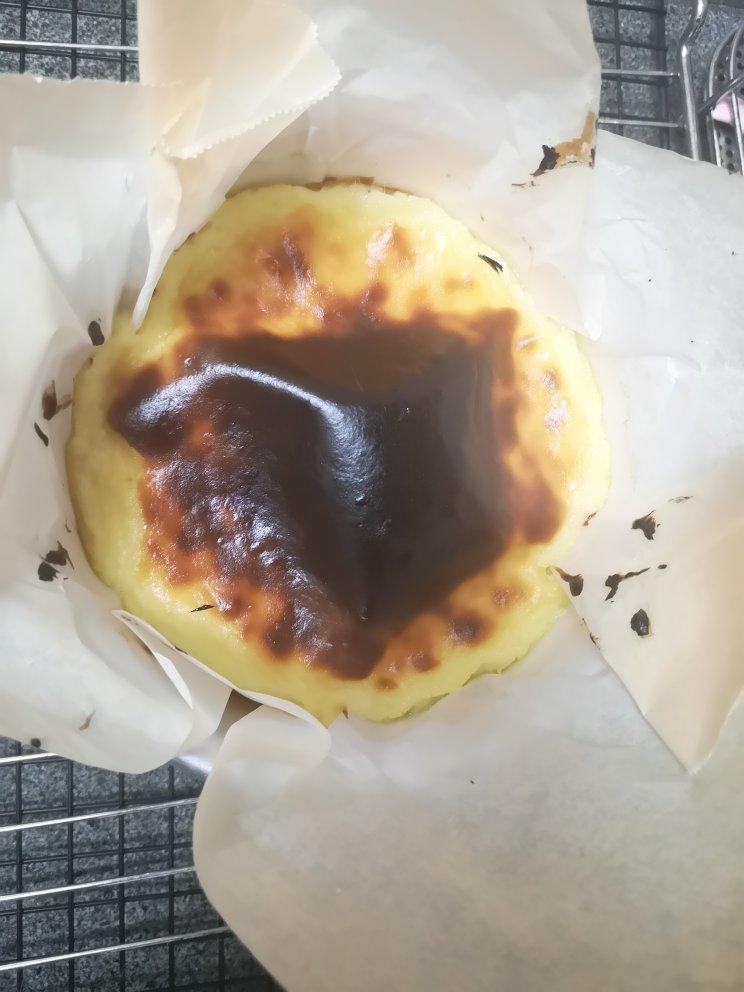 正宗巴斯克烧焦芝士蛋糕 Original Basque Burnt Cheesecake
