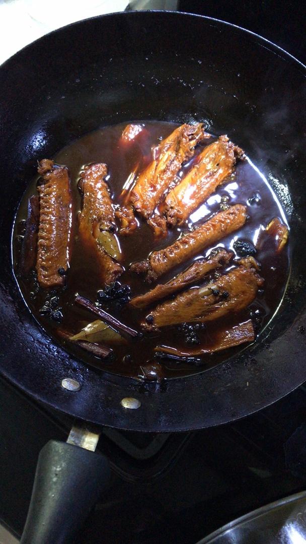 🍛秘制酱香卤鸭翅