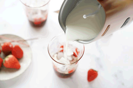 草莓白巧克力摩卡的做法 步骤7
