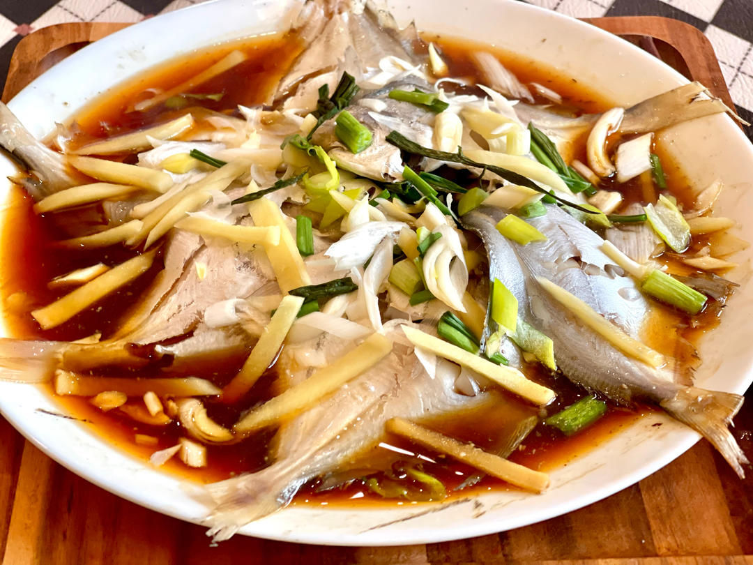 清蒸小鲳鱼