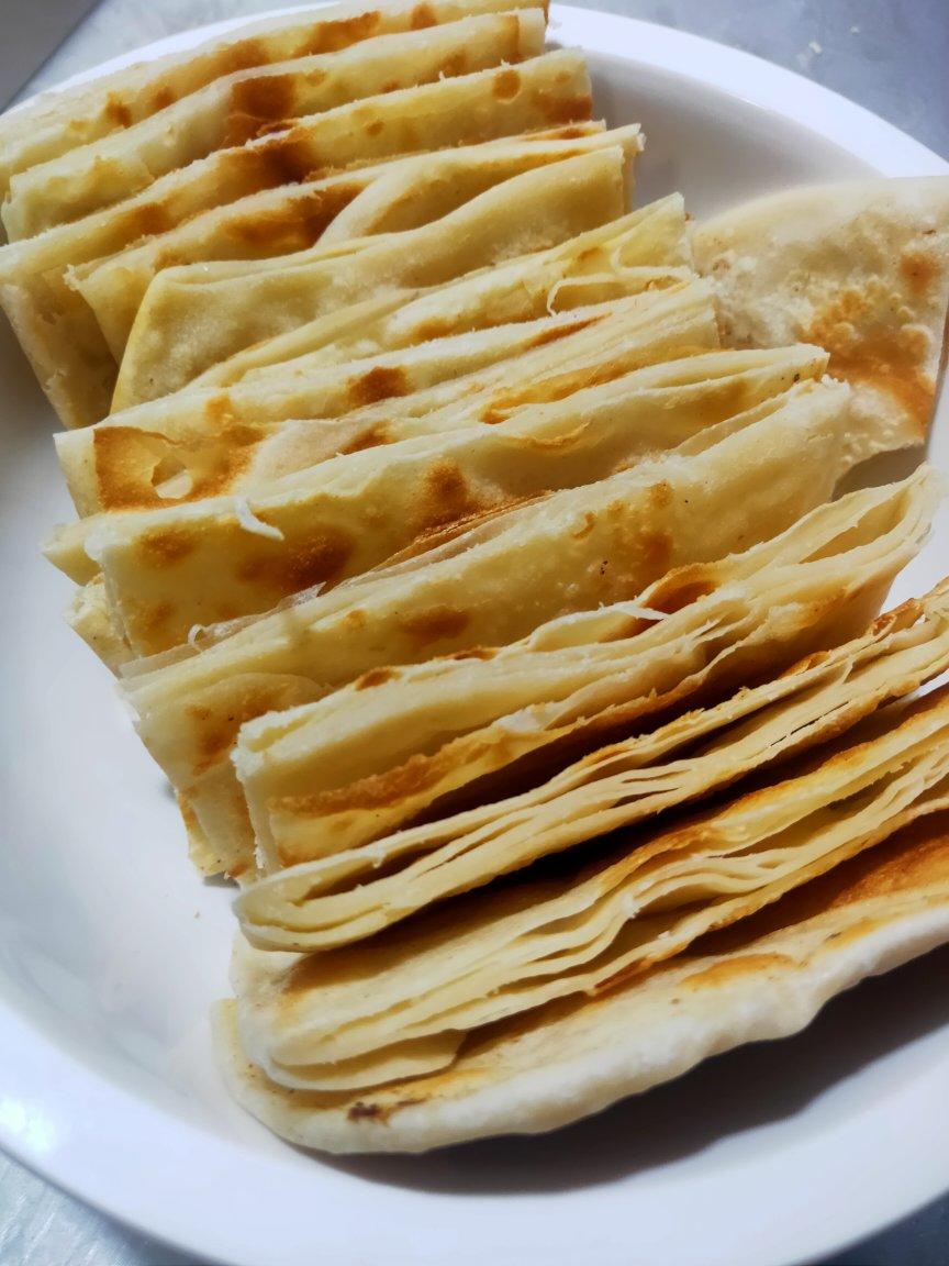 层次分明薄如蝉翼的家常基础烙饼