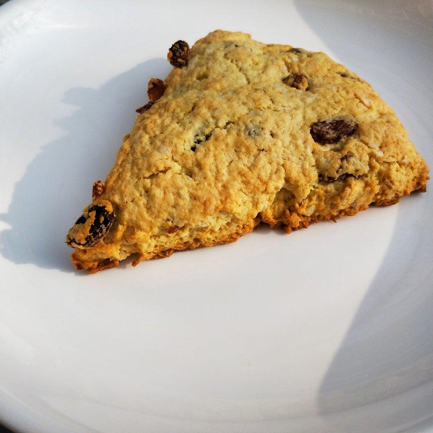 满屋飘香，口口都是满足——酥松香甜的蔓越莓蜜豆司康