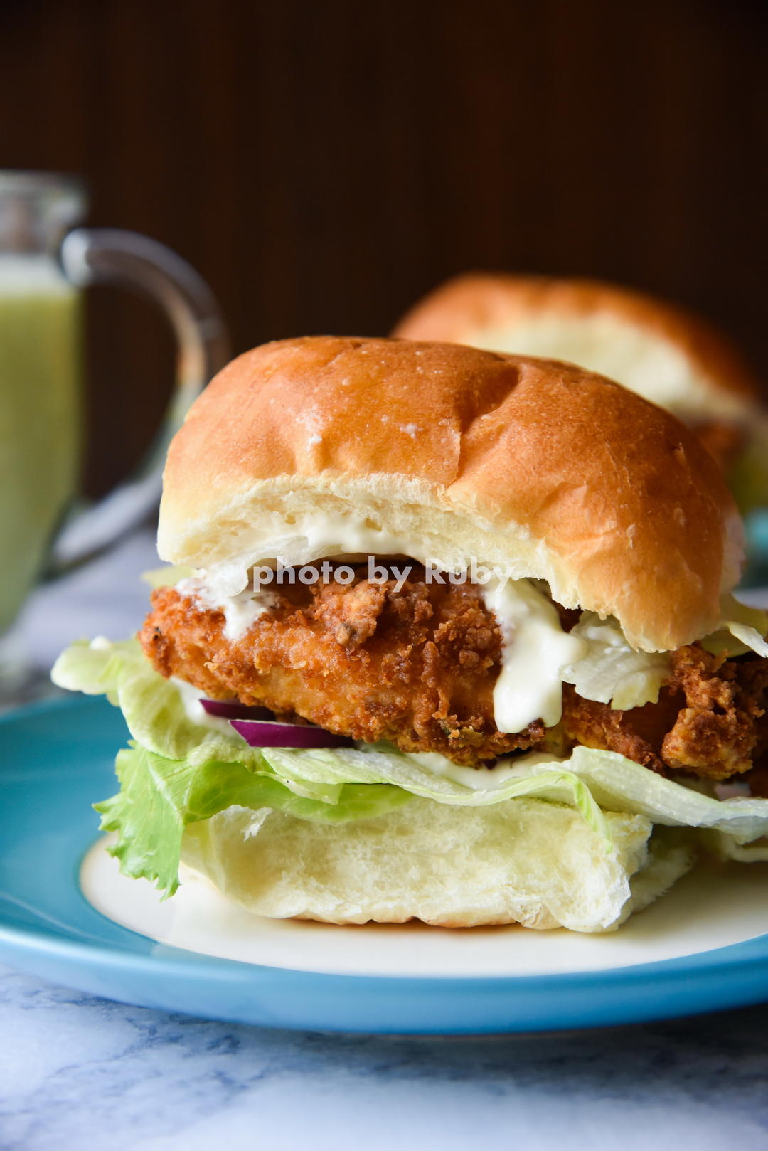 完胜肯德基的劲脆炸鸡堡（Fried Chicken Sandwich）的做法