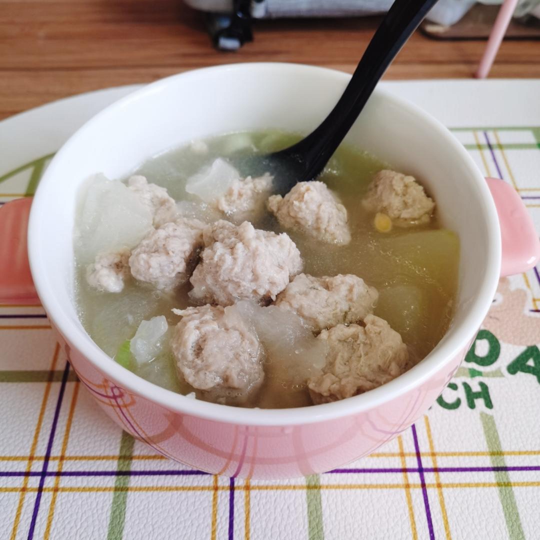 巨鲜美的冬瓜丸子汤