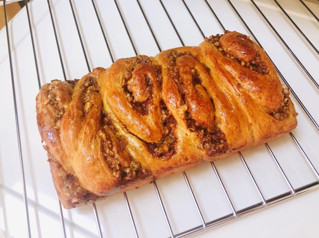 红糖肉桂核桃手撕面包