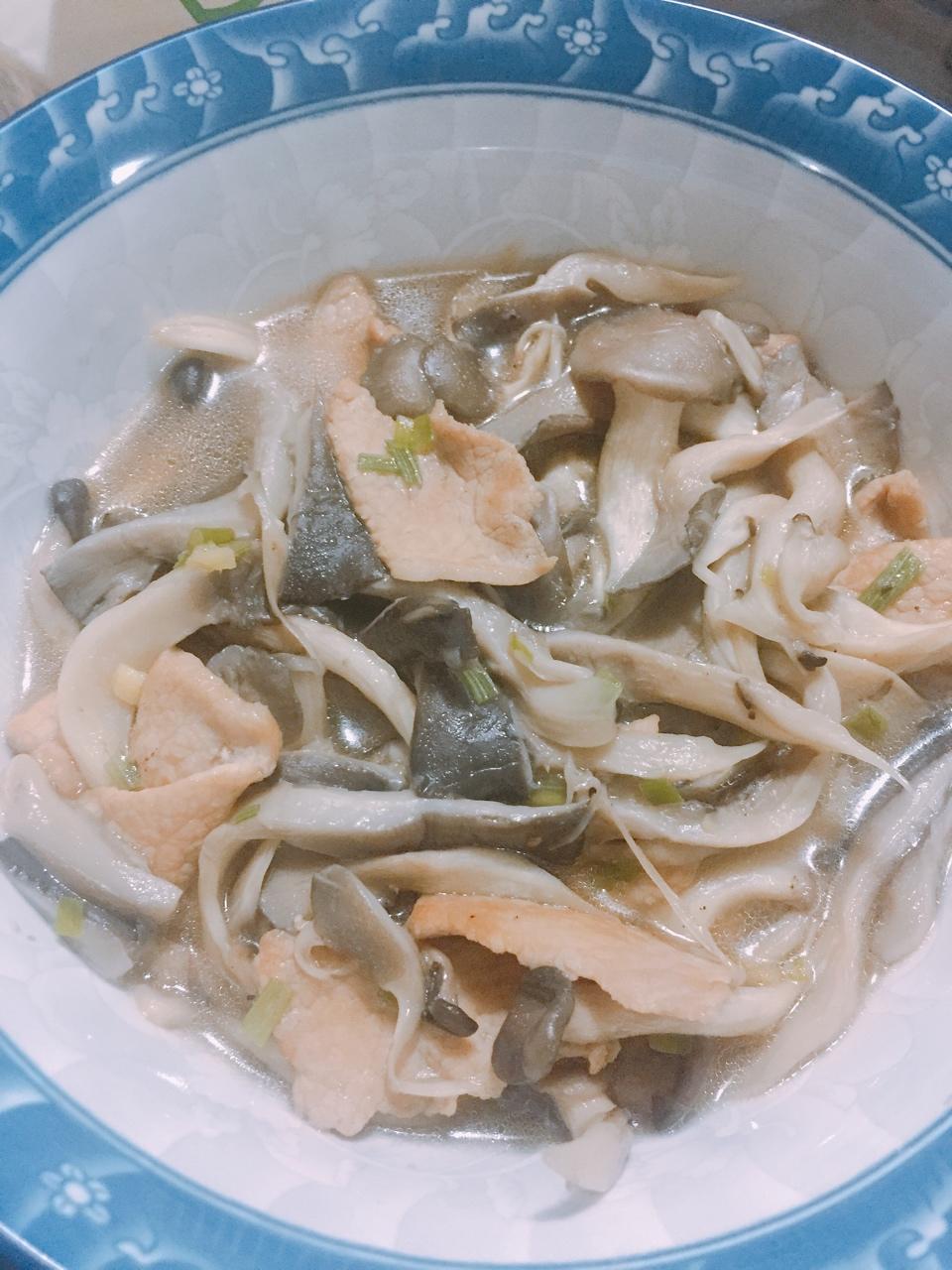 平菇炒肉