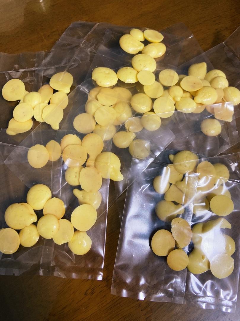 入口即化的无添加蛋黄溶豆