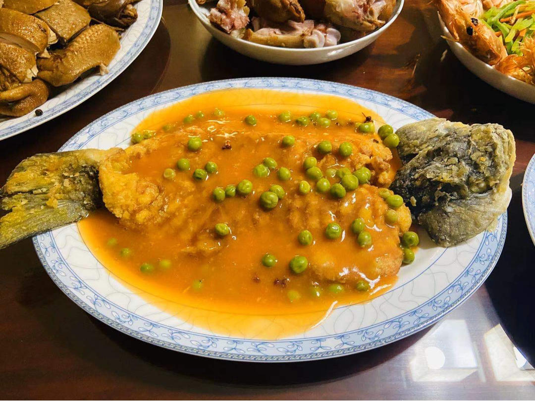 厨师长教大家：“松鼠鱼”的家常做法，酸甜可口