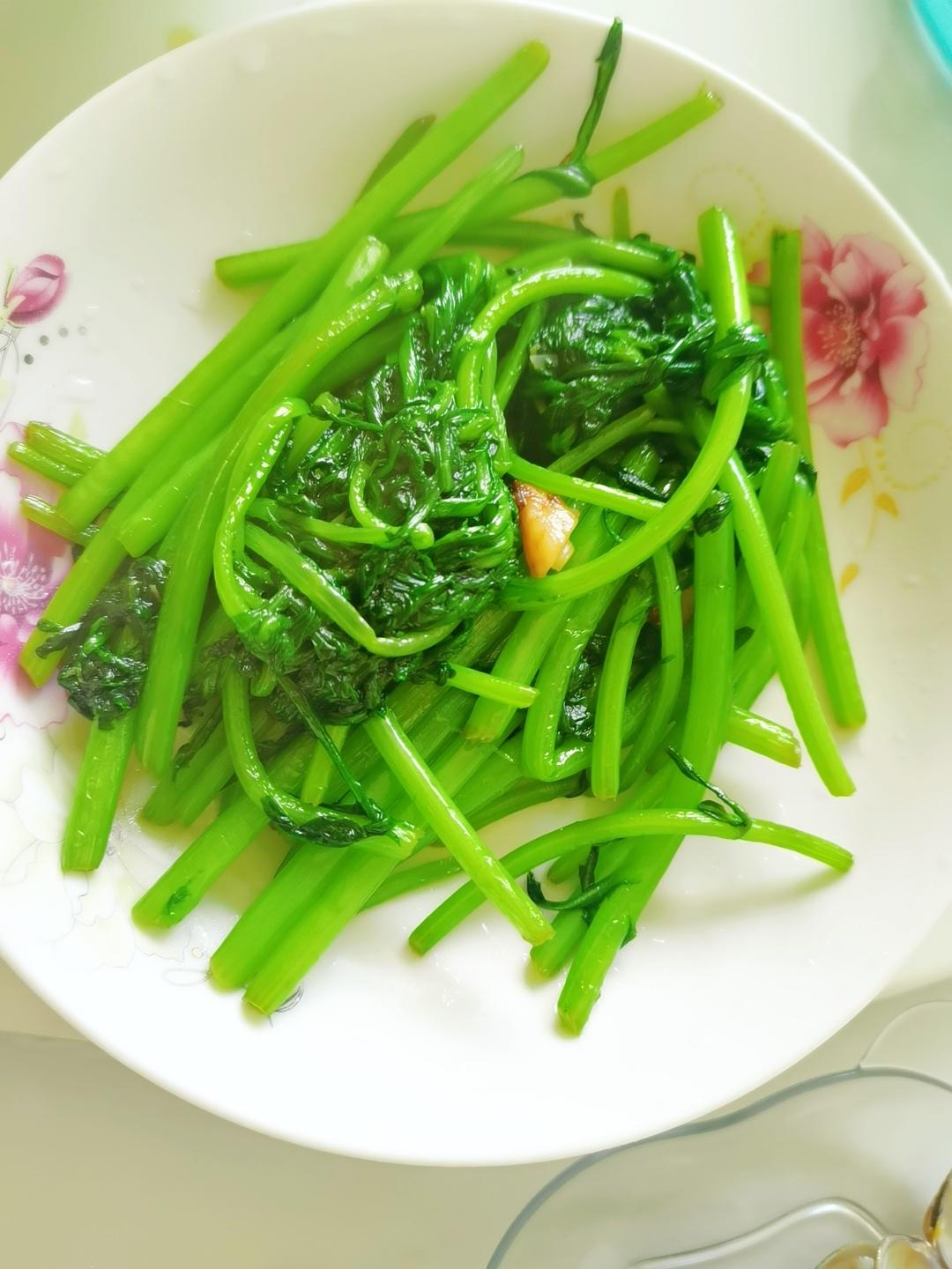 清炒迷你茼蒿
