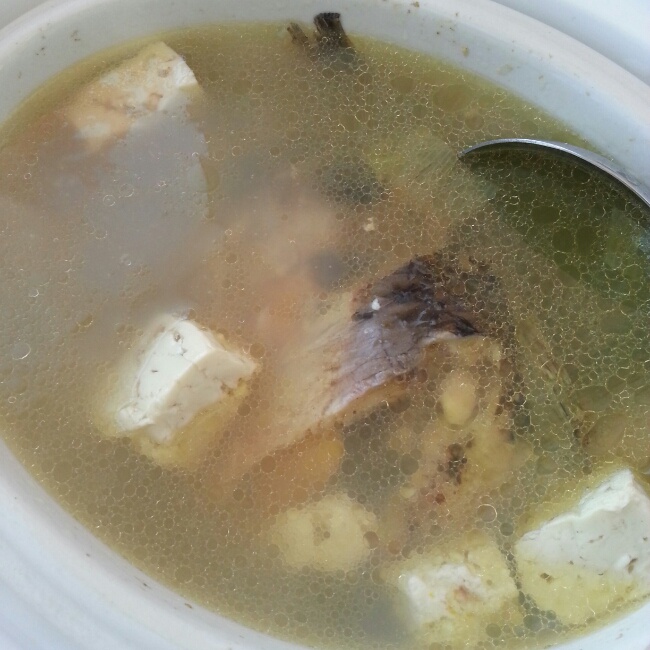 鲫鱼豆腐汤