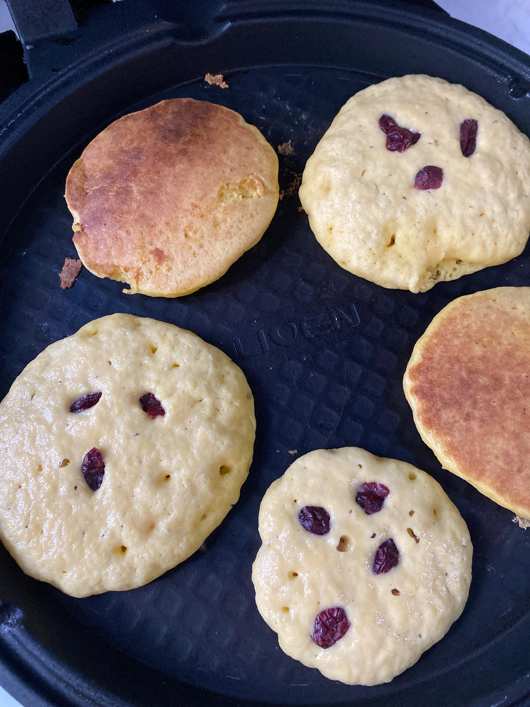 二十年面点老师傅分享的「玉米面饼子」做法，玉米控抓紧收😄😄😄