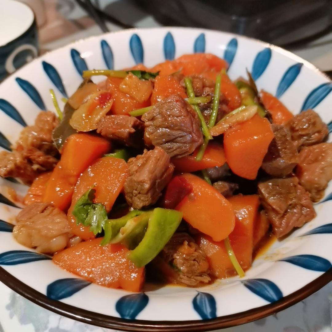 简单易上手的胡萝卜炖牛腩