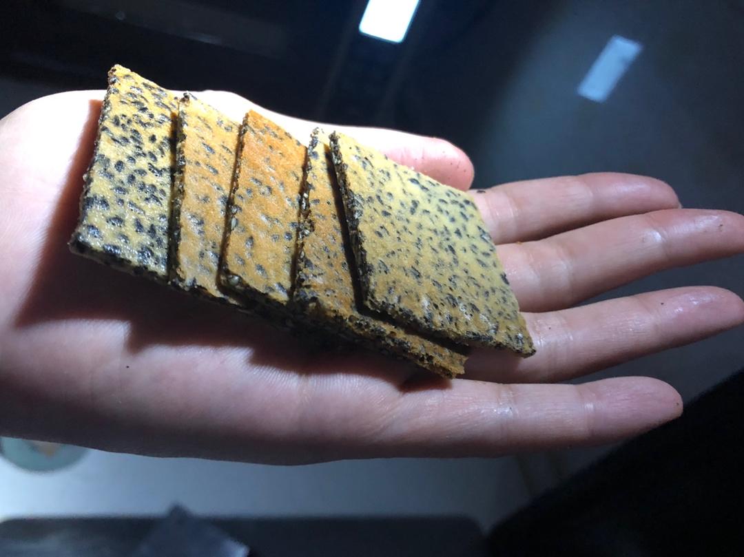 芝麻薄脆饼干，一步操作，超级简单