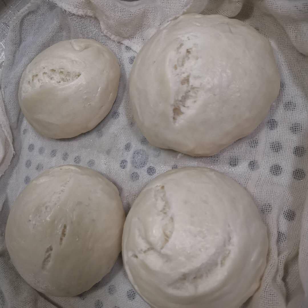 像面包般柔软的奶香馒头（最简单的揉面做法)