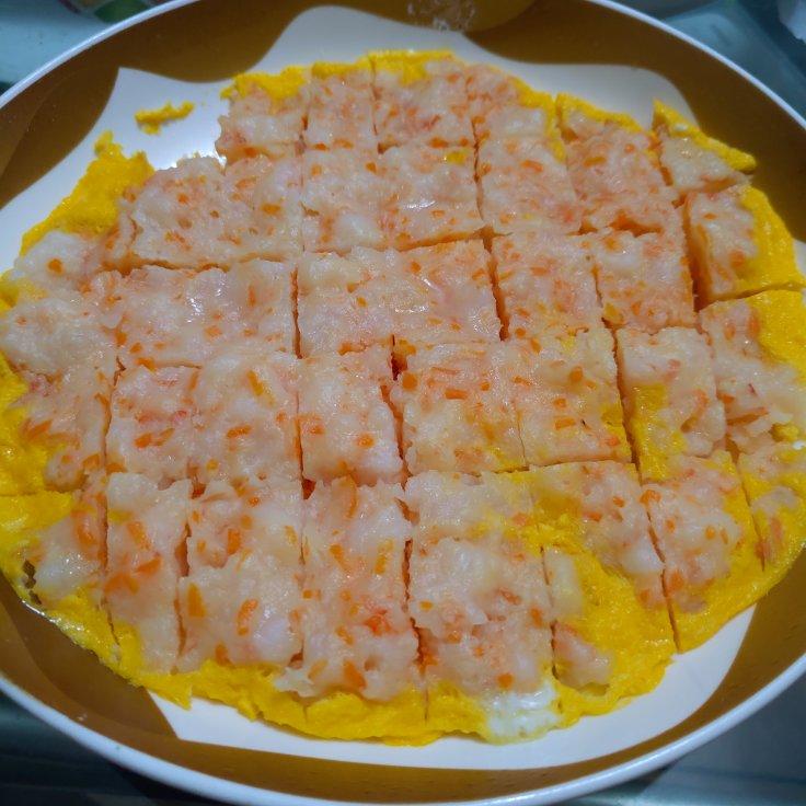宝宝10个月辅食：妈妈都觉得好吃的虾仁蒸糕