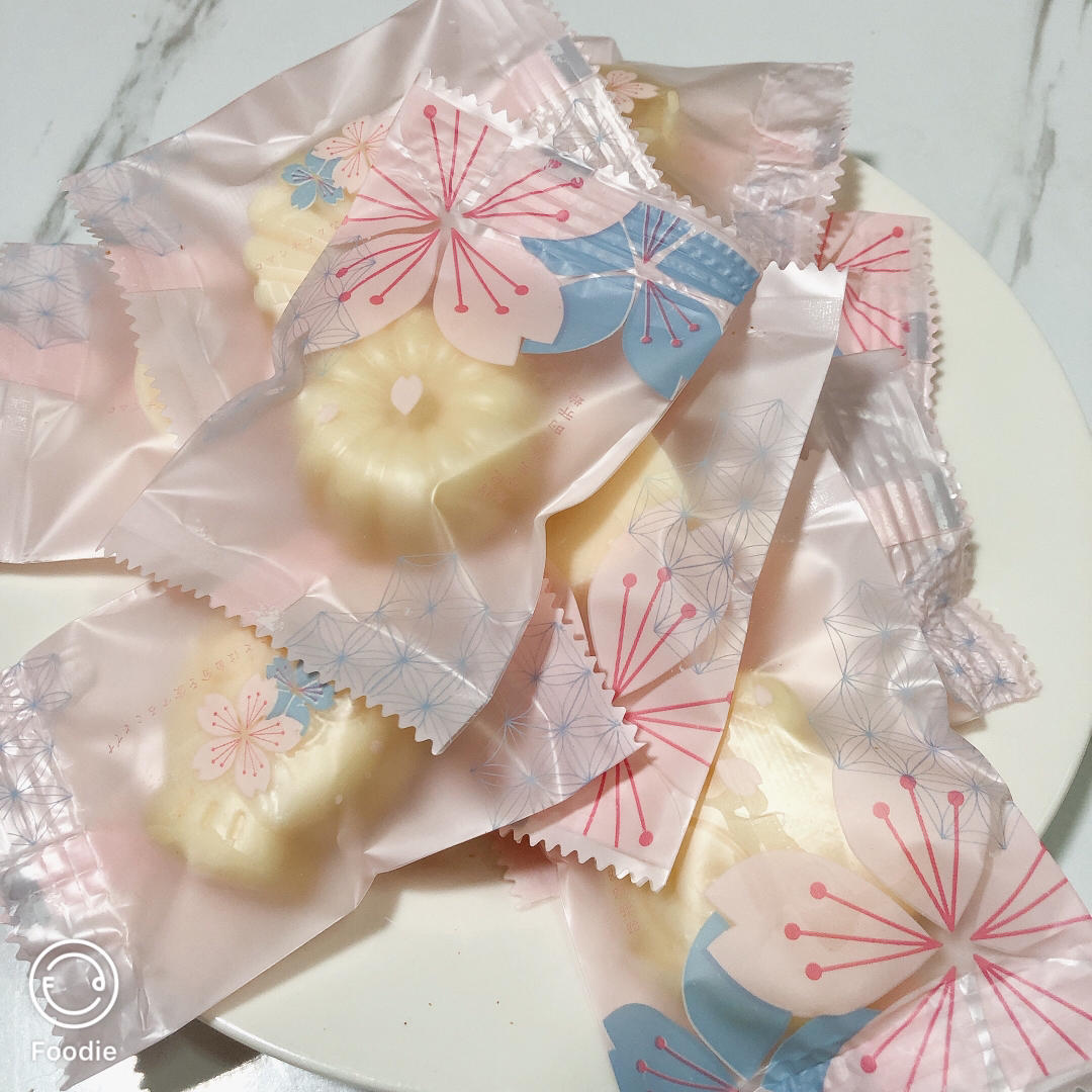 奶酪棒（秒杀市面上的妙可蓝多、女儿每天至少吃两支）