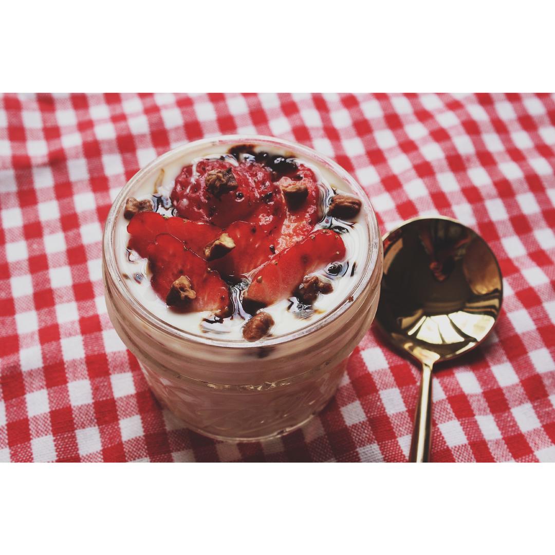 “豪华”酸奶的16款简易topping