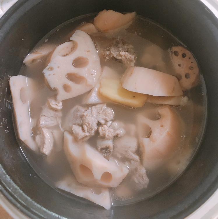 粉藕排骨汤