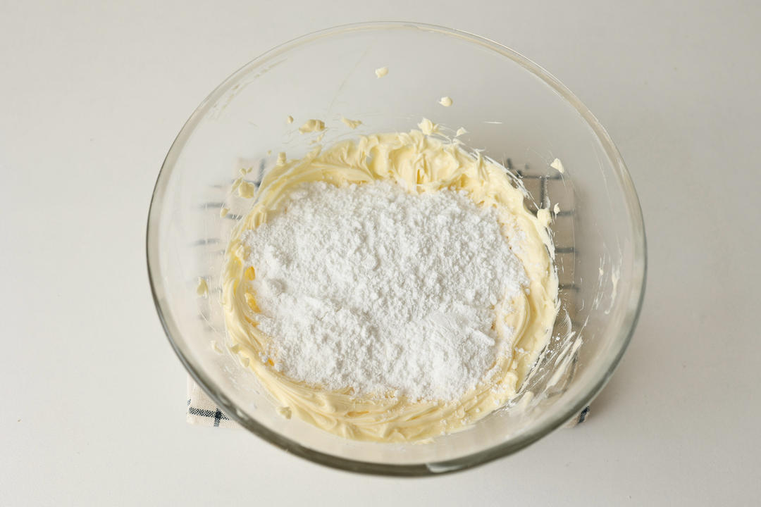 锁死这个万能饼干面团｜两口味曲奇饼干的做法 步骤4