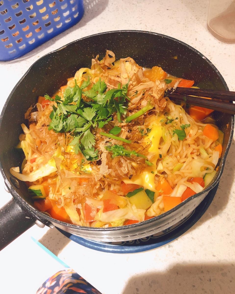 满足食欲的深夜秘密 森系浓香泡面