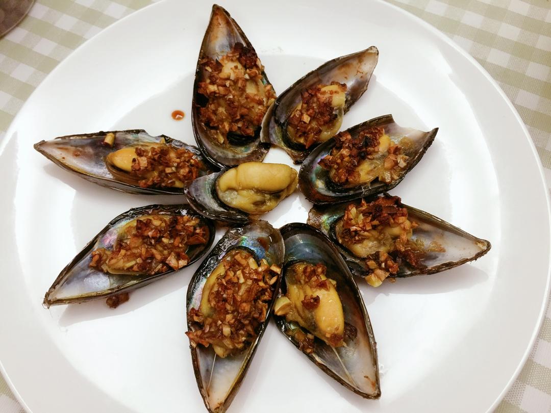 dogteeth做的蒜蓉烤青口