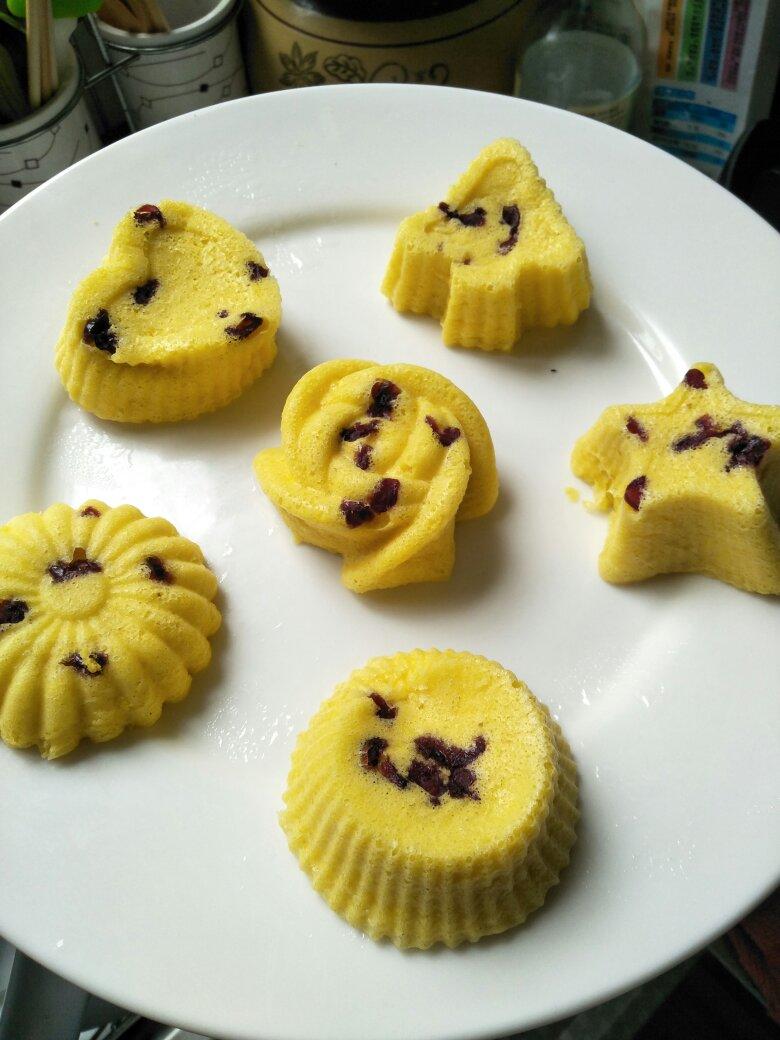 女儿的早餐-蒸蛋糕