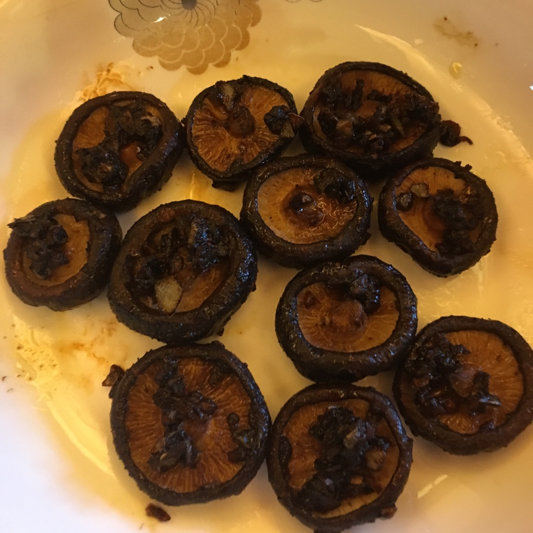 蒜蓉孜然烤香菇