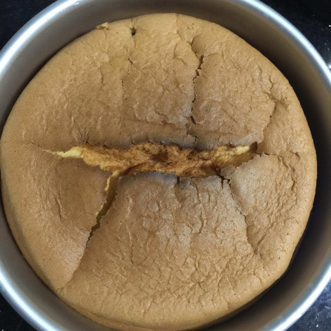 烤箱做蛋糕（戚风蛋糕的做法）