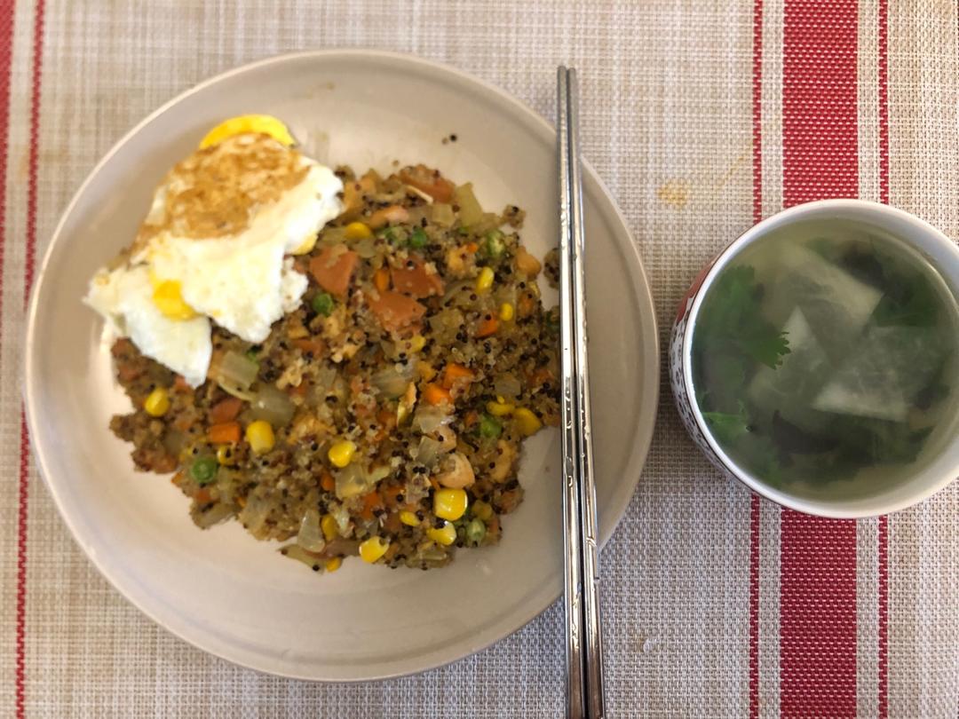 抖音最火刮油神汤：冬瓜木耳香菜汤