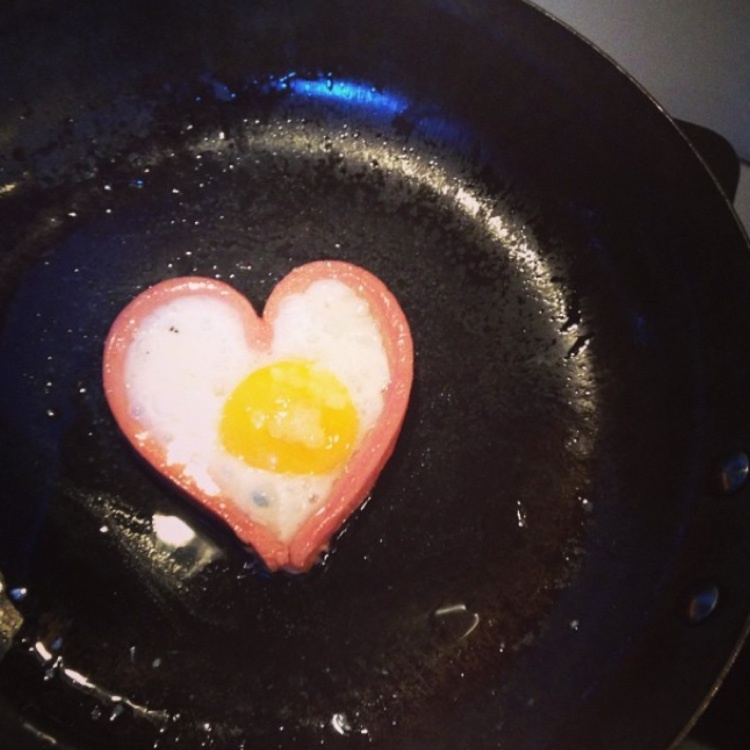 心形煎鸡蛋