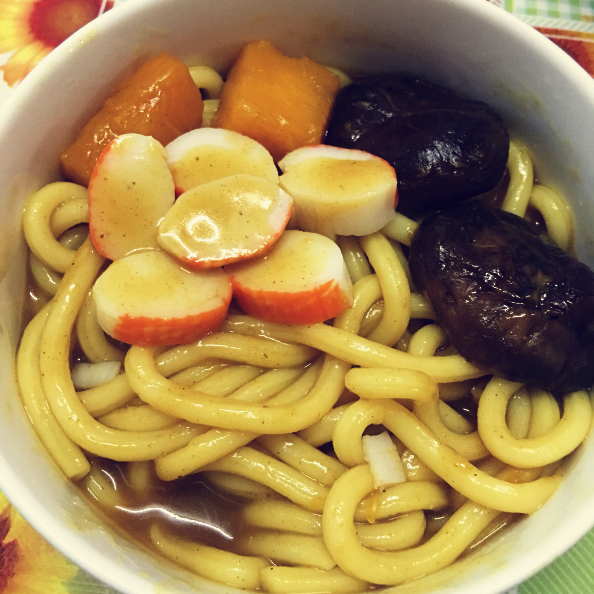 咖喱鱼丸乌冬面