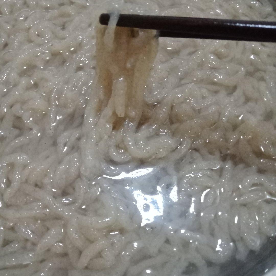 全网首个自制魔芋粉丝的菜谱 低卡代餐粉条