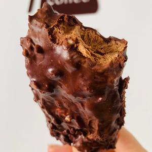 梦龙版摩卡巧克力脆皮雪糕的做法 步骤25