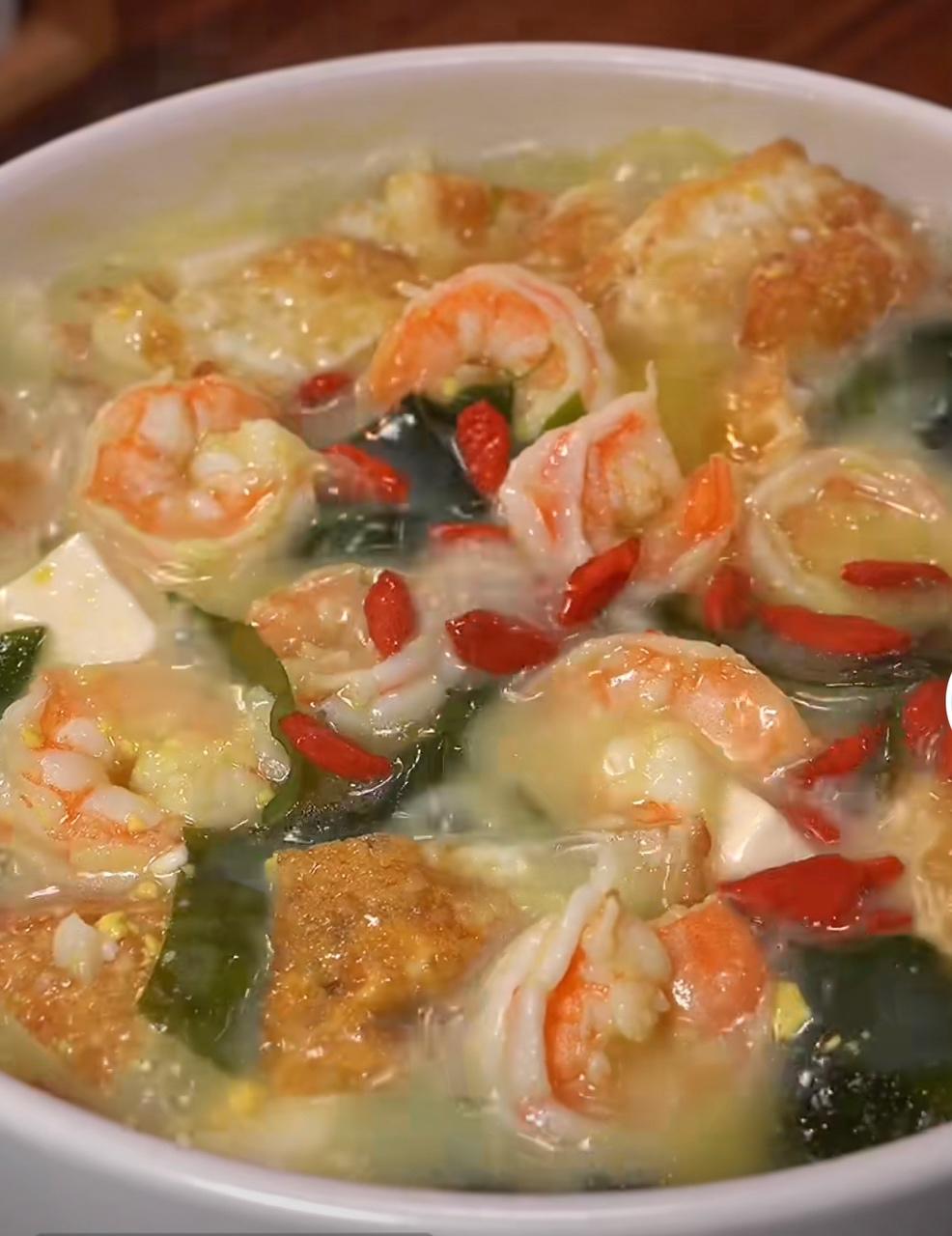 裙带菜虾仁鸡蛋汤