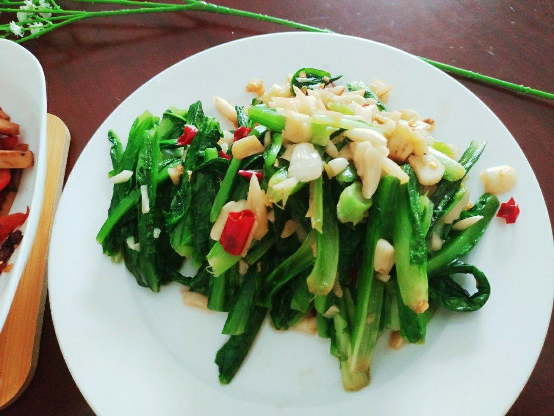 清炒油麦菜