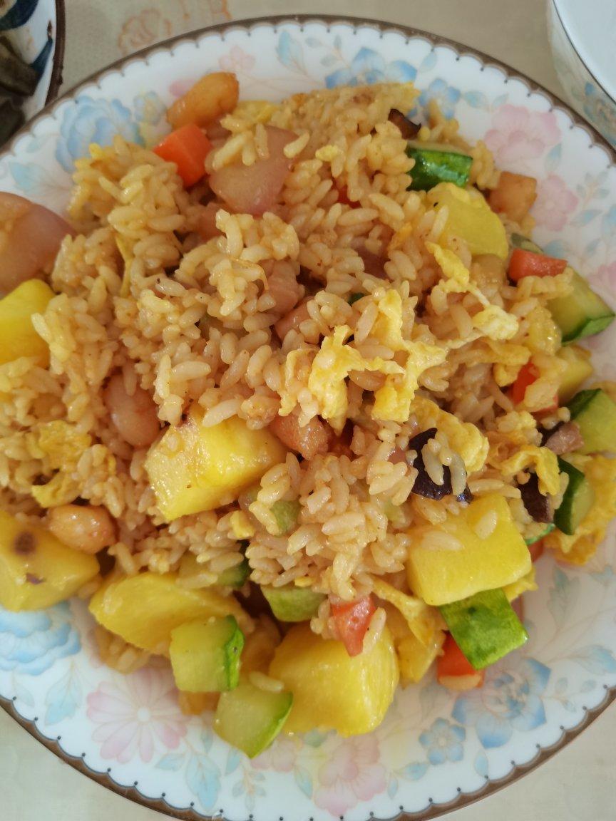菠萝炒饭