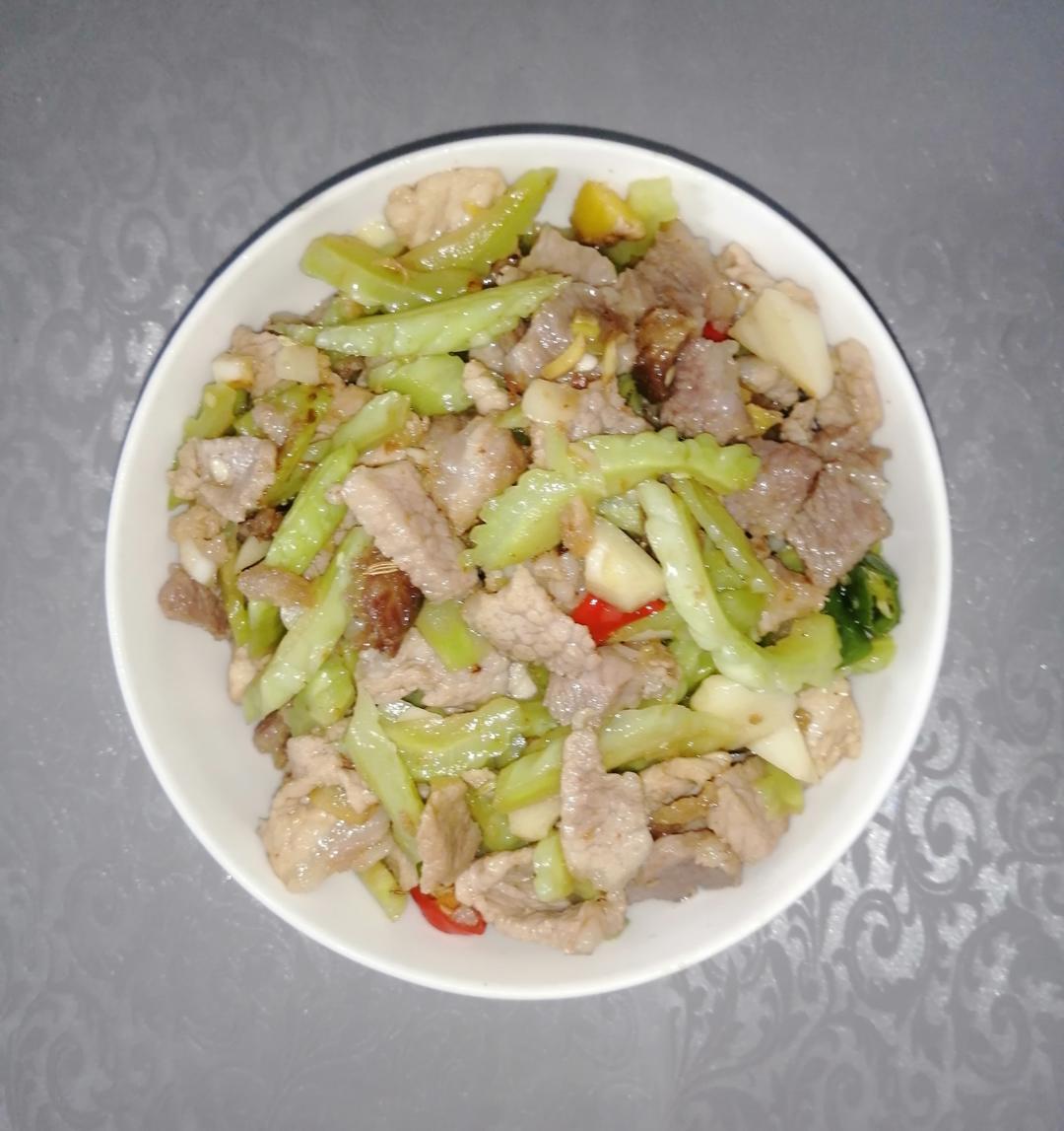 苦瓜炒肉