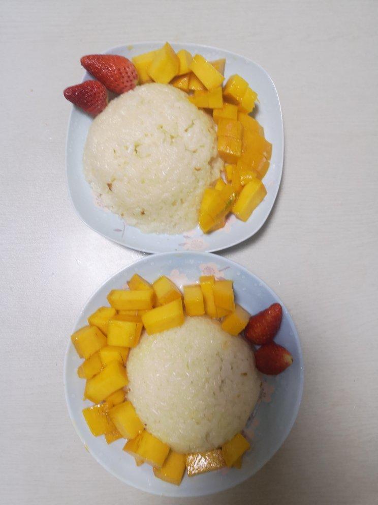 【地方小吃】夏日伴侣——泰式芒果椰汁糯米饭