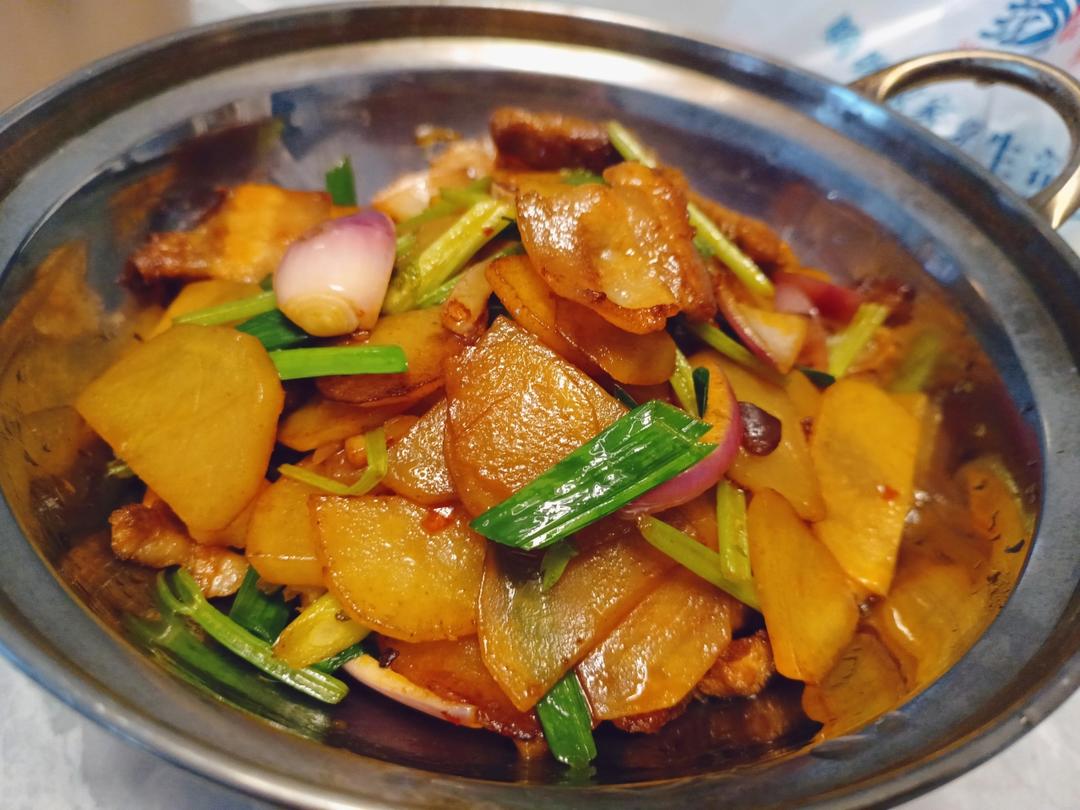 干锅土豆片