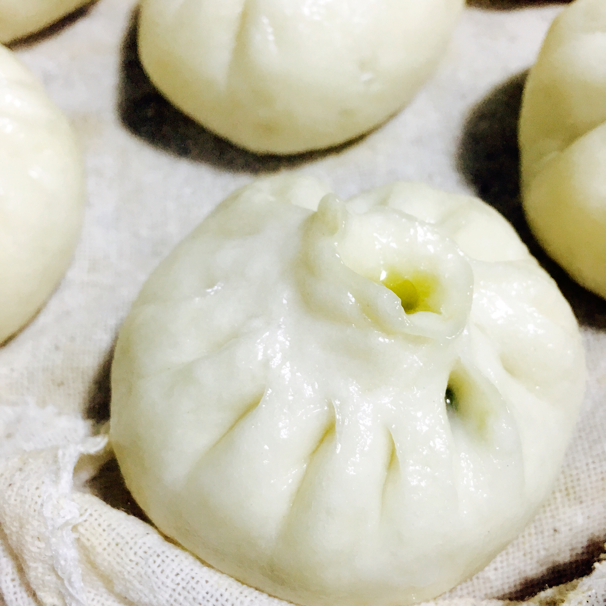 节省一半时间的大包子（另付翠绿菜包子，肉包子，腹黑包子食谱）