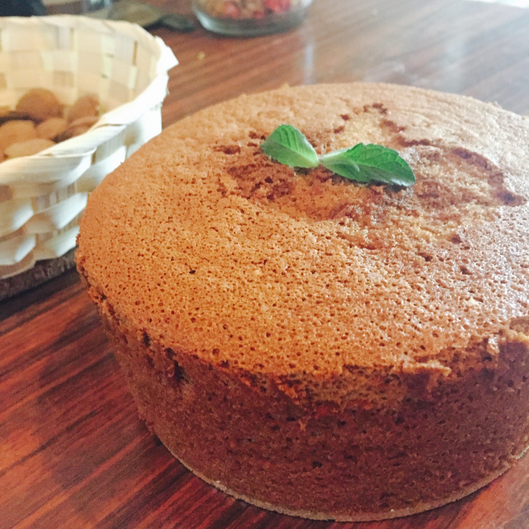 轻润黑糖戚风蛋糕