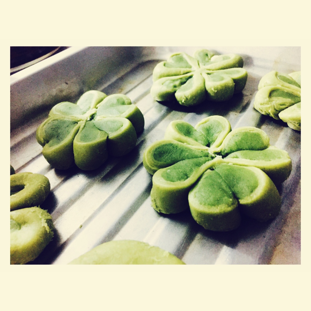 【幸福四叶草】 抹茶豆沙四叶草酥饼